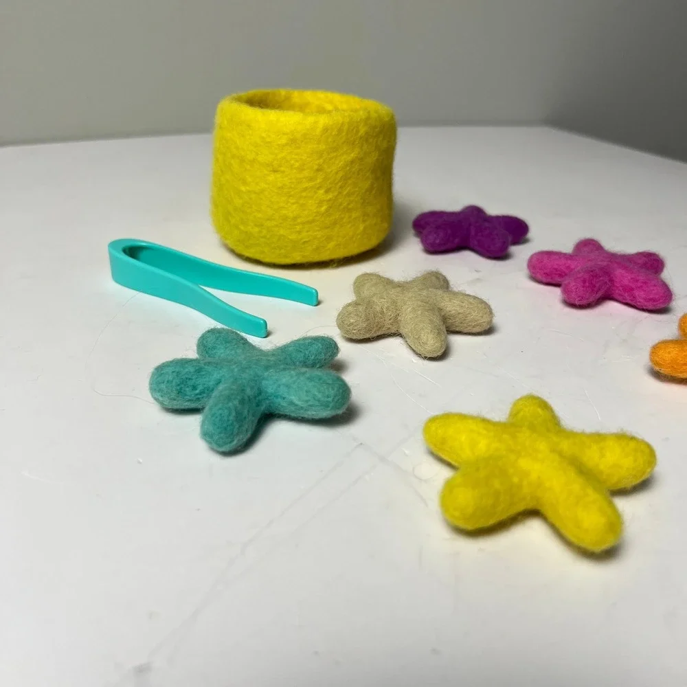 Lovevery Felt Stars Sorting Set Toddler OS Multicolor Montessori Sensory Toy